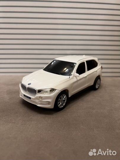 Модель машины бмв Х5