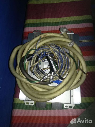 Моноблок Kicx qs 1.350 для сабвуфера