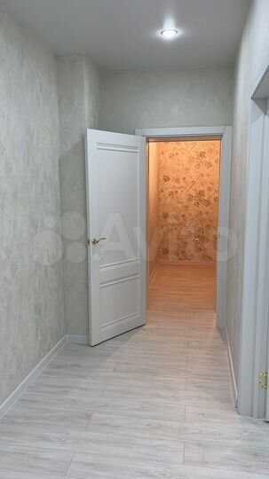 2-к. квартира, 52 м², 4/12 эт.