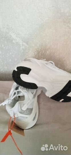 Кроссовки мужские 40 размер