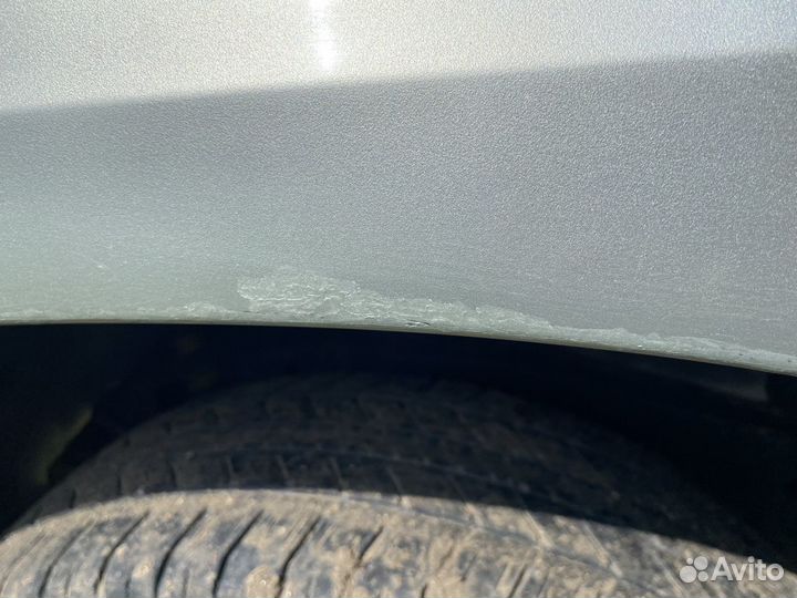 Накладка на заднее левое крыло Lexus GX470