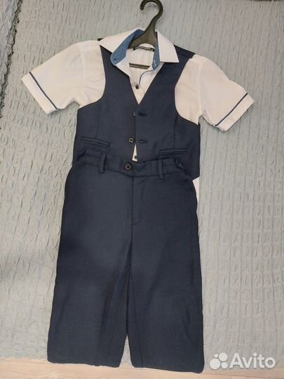 Продам школьную одежду