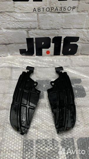 Подкрылок задний правый Infiniti Fx35 S50 VQ35DE