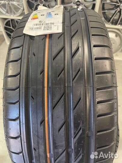 Nokian Tyres Nordman SZ2 215/55 R17