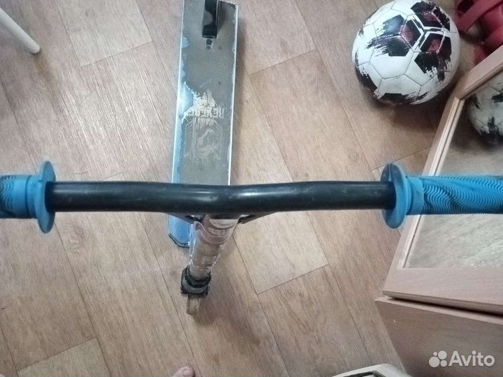 Трюковой самокат xaos revered