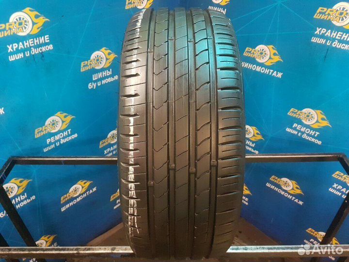 Kumho Ecsta HS51 225/55 R17