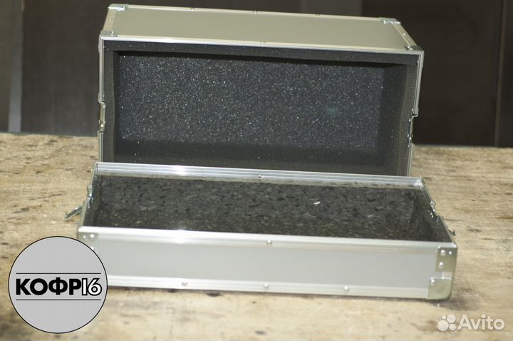 Легкий кофр