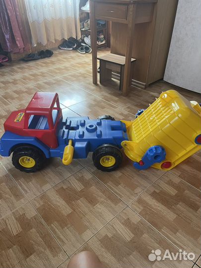 Игрушка грузовик