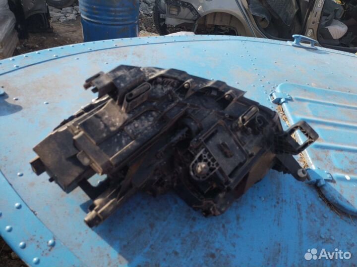 Фара правая volkswagen polo