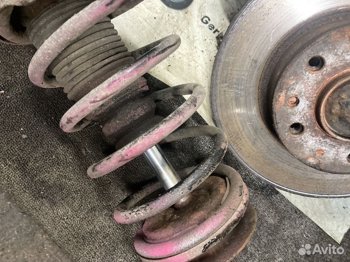 Амортизаторы передние в сборе bmw 5 e34 пара