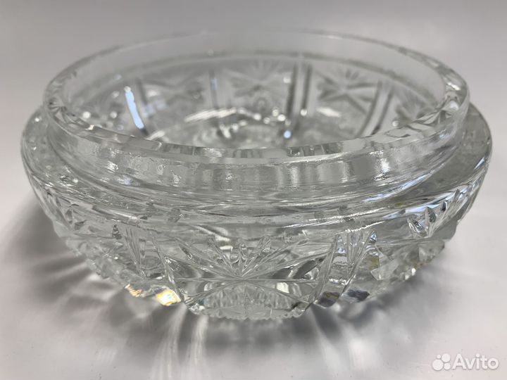 Хрустальная конфетница