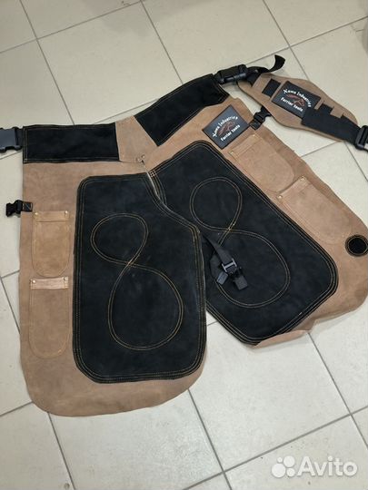 Фартук коваля.Чапсы