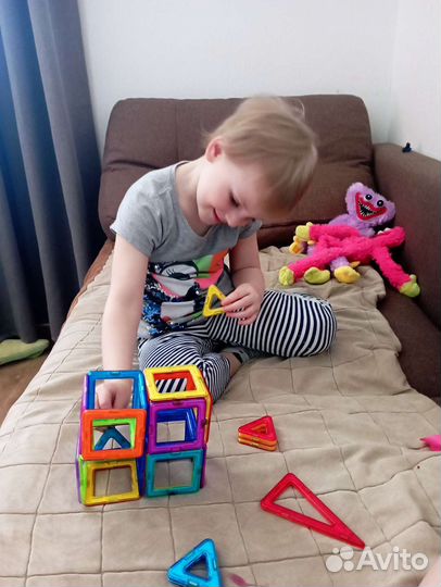 Почасовая няня Мурино