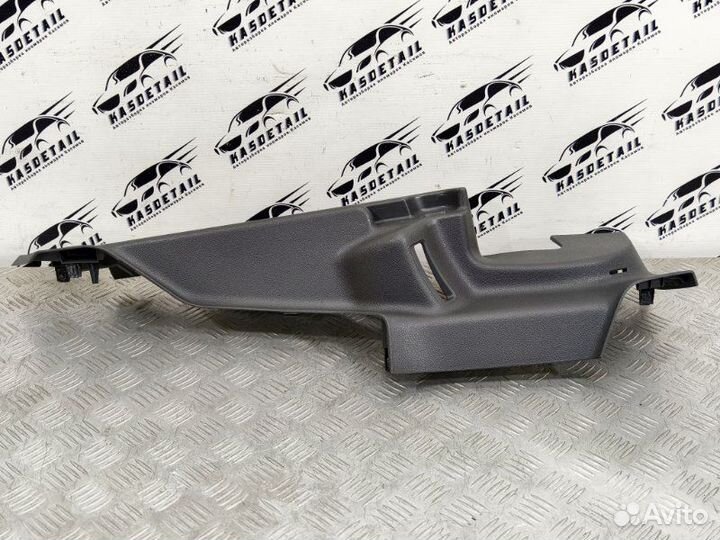 Обшивка багажника задняя правая Ford Kuga CBV 2.0
