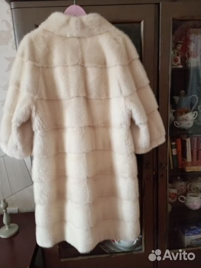Шуба норковая 46 48 белая