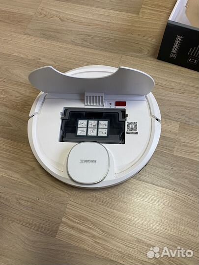 Робот пылесос Ecovacs Deebot Ozmo 900