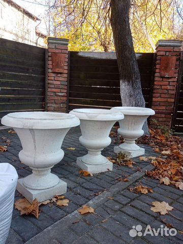 Вазоны уличные