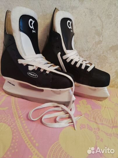 Коньки хоккейные 36 размер