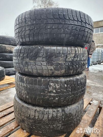 Goodyear Wrangler SR/A 225/60 R20
