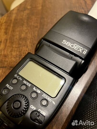 Вспышка камеры canon speedlite 580EX II