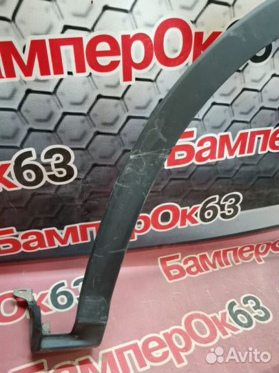 Накладка крыла передний правый Lexus RX