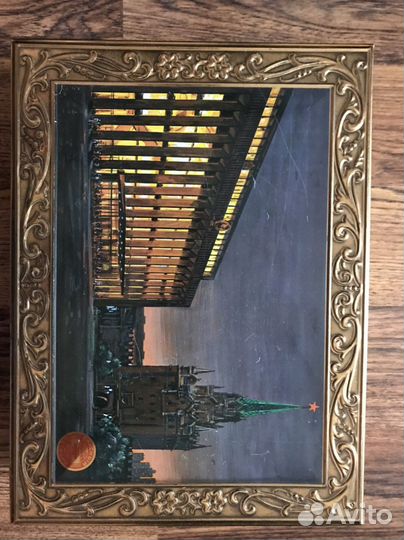 Металлическая коробка из под конфет СССР