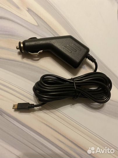 Автомобильная зарядка для регистратора