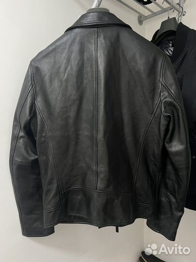 Кожаная куркта Giorgio Armani