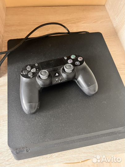 Sony ps4 slim