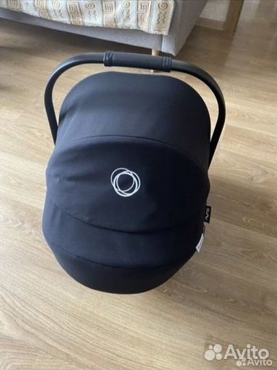 Автолюлька bugaboo turtle с базой