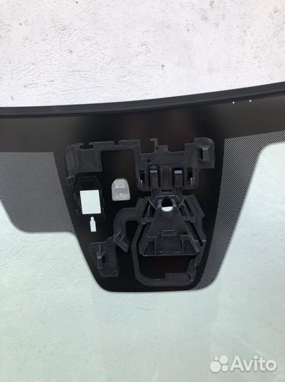 Mazda CX 5 2018 - стекло лобовое