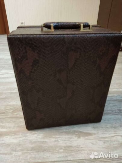 Шкатулка, коробка