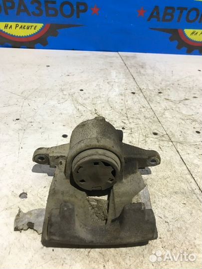 Суппорт задний правый Fiat Albea