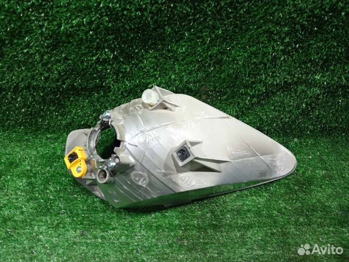 Отражатель фары Rio (11-14) L б/у