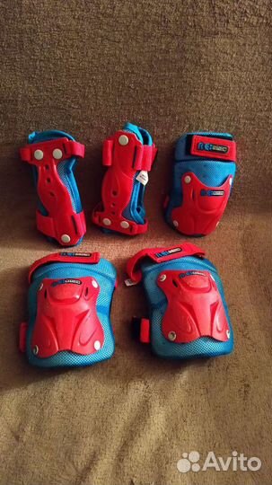 Экипировка и ролики детские размер 31