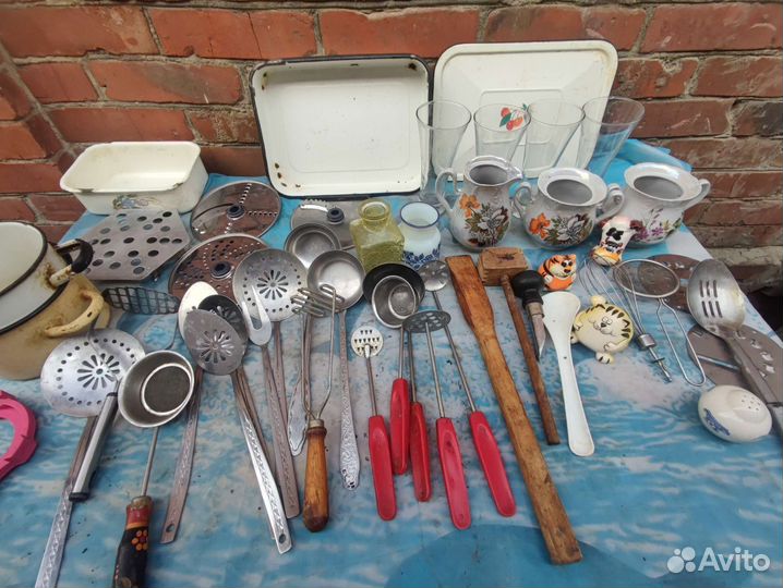 Посуда и кухонная утварь