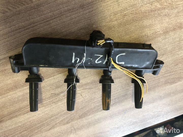 Катушка зажигания, модуль зажигания Пежо Ситроен