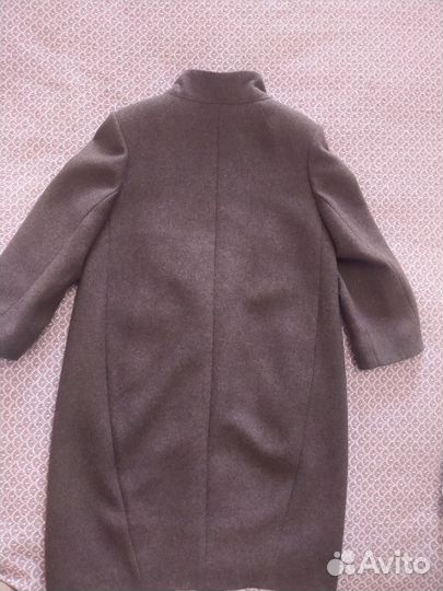 Пальто шерстяное. Цвет коричневый. Размер 40
