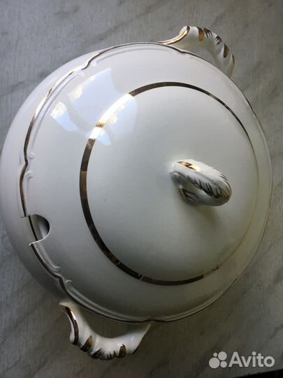 Супница из фаянса. Винтажная супница зик