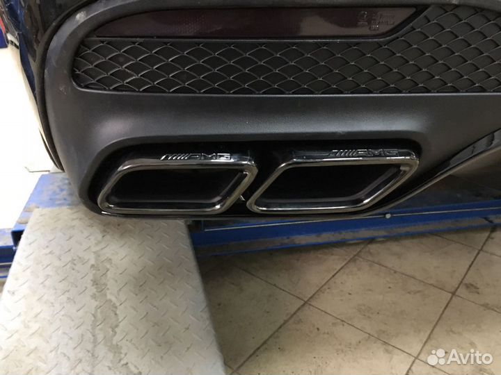 Насадки 63 AMG Mercedes С-klass (W 205) черные