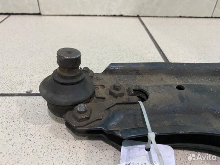 Рычаг передний левый VW Golf 3