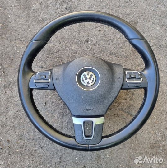 Рулевое колесо Volkswagen Passat CC B6, B7, Tiguan
