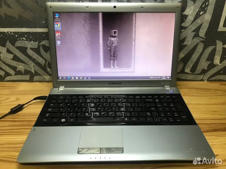 Отличный ноутбук Samsung SSD/GeForce/Intel