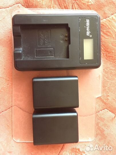 Аккумуляторы + зарядное устройство для камеры Sony