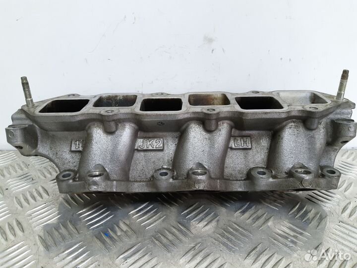 Б/У Коллектор впускной нижняя часть Infinit#001