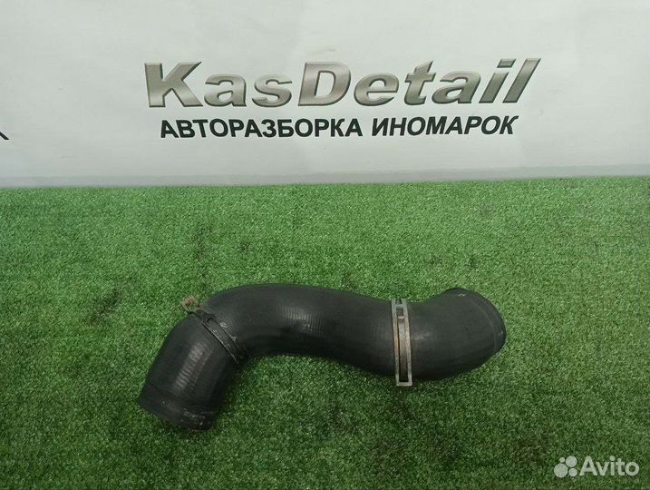 Патрубок интеркулера Volkswagen Transporter T4 2.5
