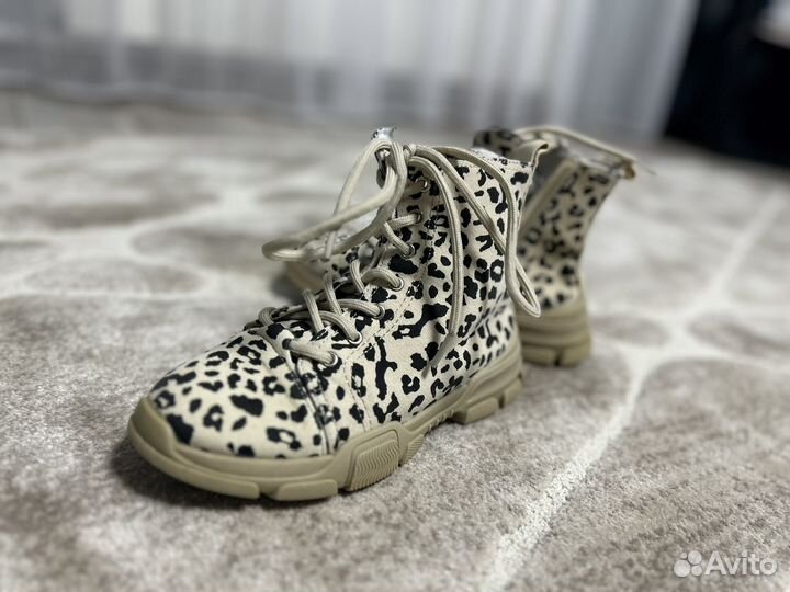 Ботинки для девочки