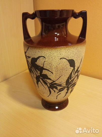 Ваза и кувшин