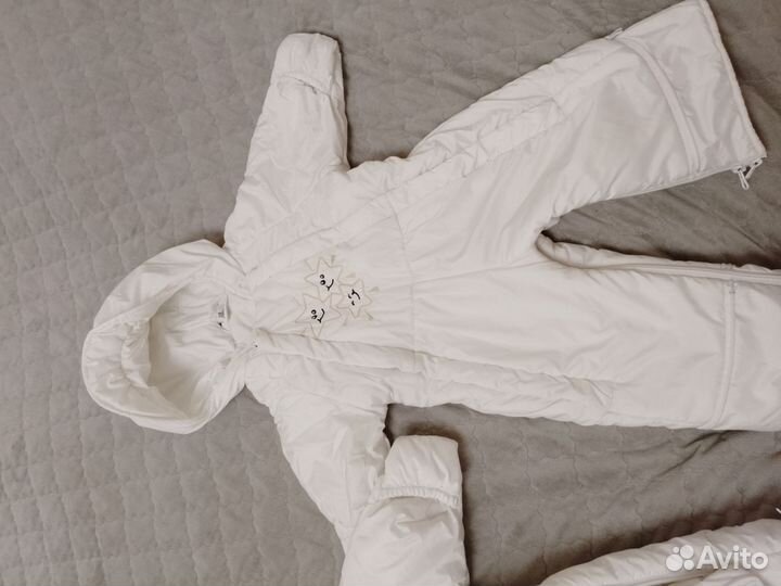 Зимние комбинезоны для двойни