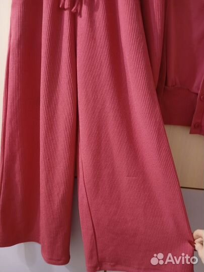 Костюм женский летний 42